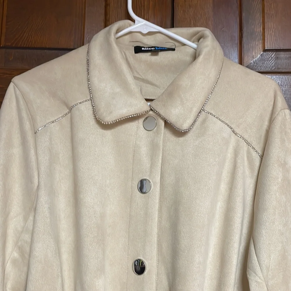 Alice Blue Collared Trench coat - Picture 2 of 4